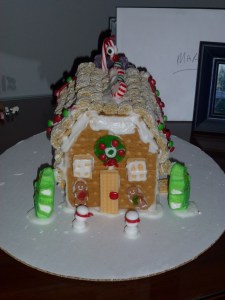 Robyn's Classic Cottage finished second (she took first last year)
