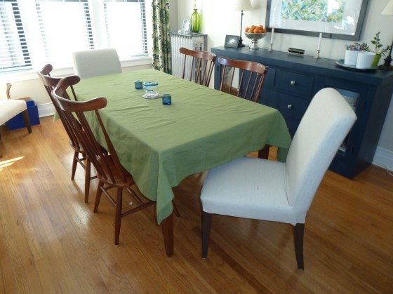 DR Table and chairs detail